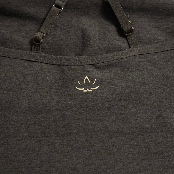 Beyond Yoga Spacedye Out Of Pocket Tank Black Size XL EUC - Picture 5 of 10